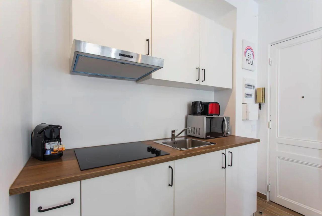 Appartement CMG Place de Clichy - Metro Europe à Paris Extérieur photo